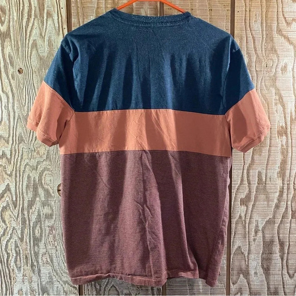 ⭐️3 for $20 Sale‼️ Color Block Henley Tee Shirt - Picture 3 of 3